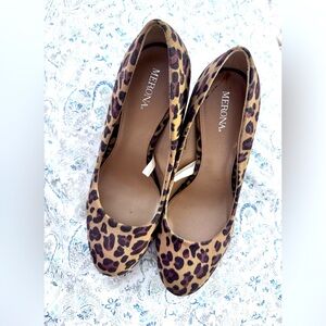 Women’s shoes size 7